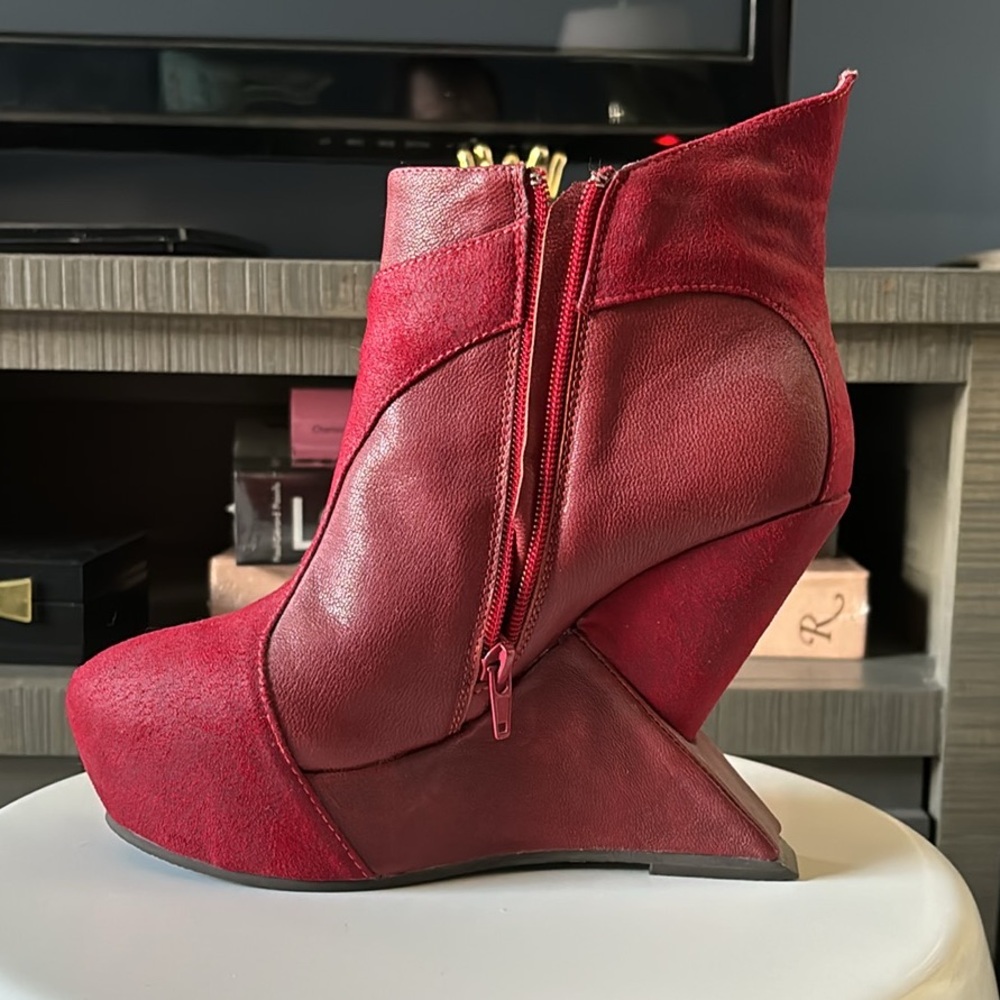 Boots🔥 - Picture 2 of 7